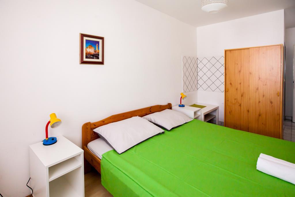 Friendly People'S Guest House Zadar Exteriör bild